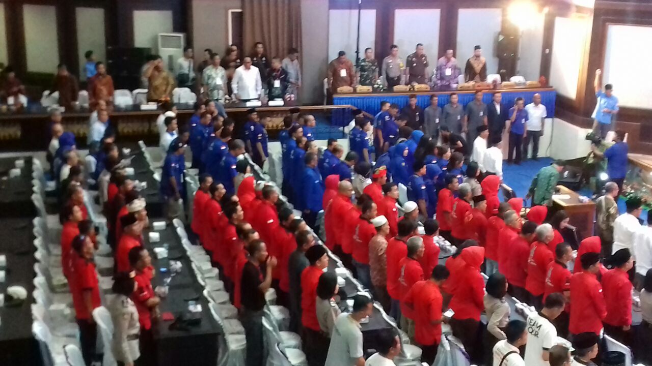 a3-2 Debat Berlangsung Kondusif, Dedi Irawan, S.IP, M.Si Ajak Masyarakat Bende Seguguk Sukseskan Pilkada OKI