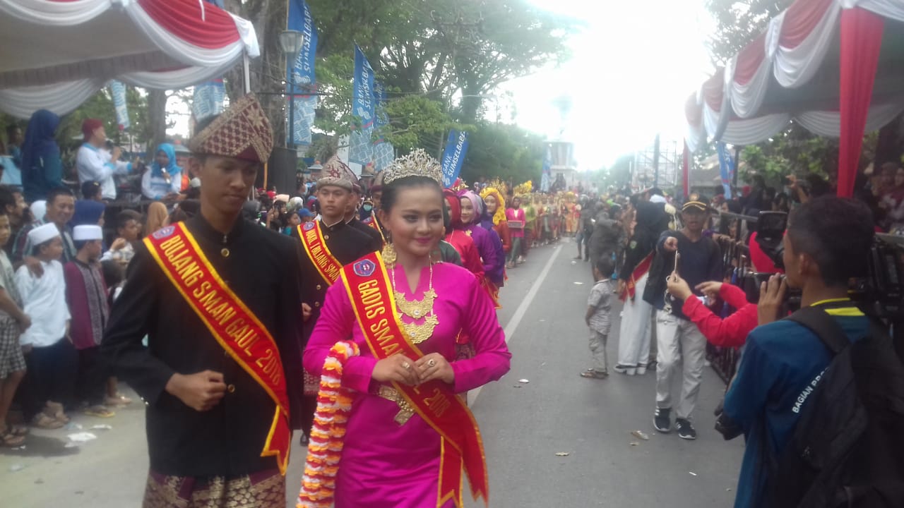 a3-2 HUT ke-73 RI, Warga Bende Seguguk Tumpah Ruah Sambut Pawai dan Karnaval