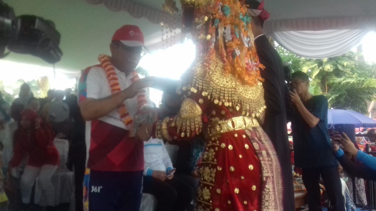 a4-1 HUT ke-73 RI, Warga Bende Seguguk Tumpah Ruah Sambut Pawai dan Karnaval