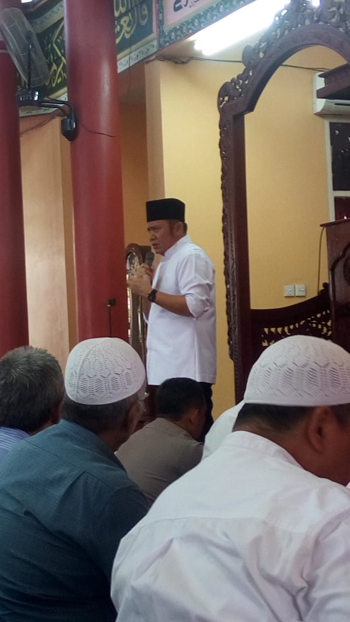c2-3 Shalat Jumat di Masjid Cheng Ho, Gubernur Sumsel Terpilih Mohon Do'a Semoga Pelantikan Lancar