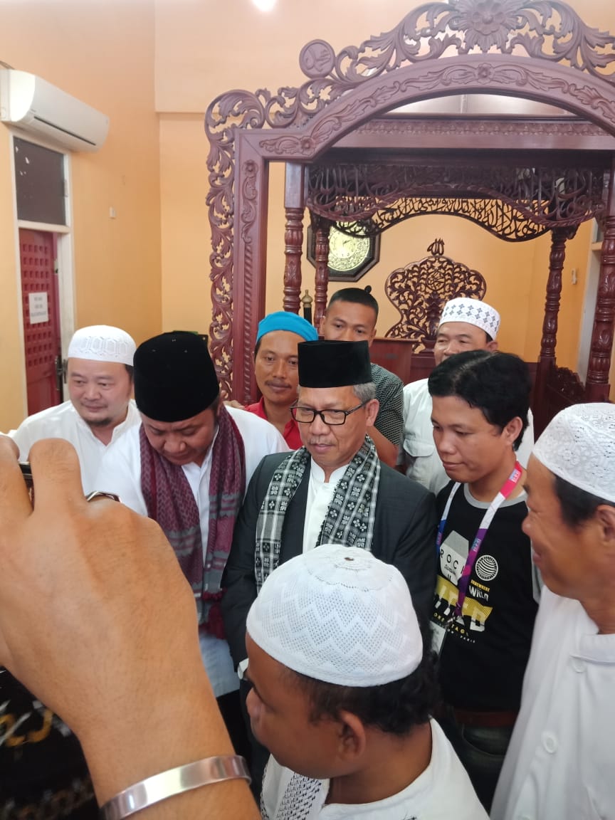 c3-4 Shalat Jumat di Masjid Cheng Ho, Gubernur Sumsel Terpilih Mohon Do'a Semoga Pelantikan Lancar