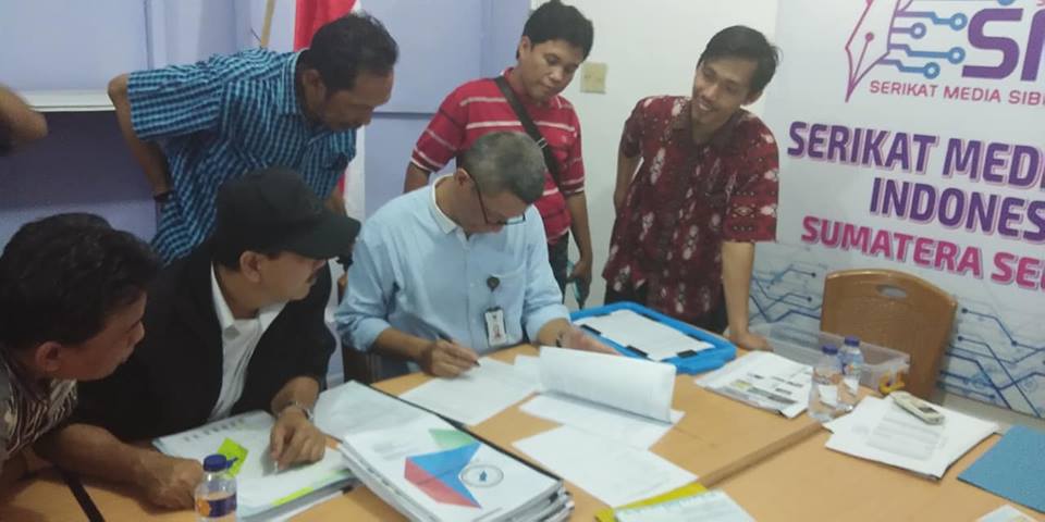 B3 Keliru Jika Ada yang Menyebut Produk Facebook itu Berita!  