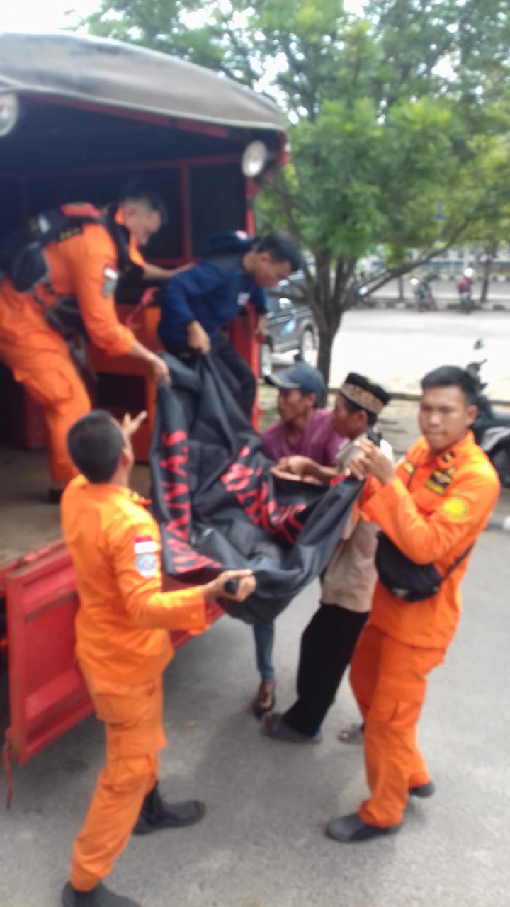 b2-1 Ali Sakban Ditemukan Dalam Kondisi Mengapung