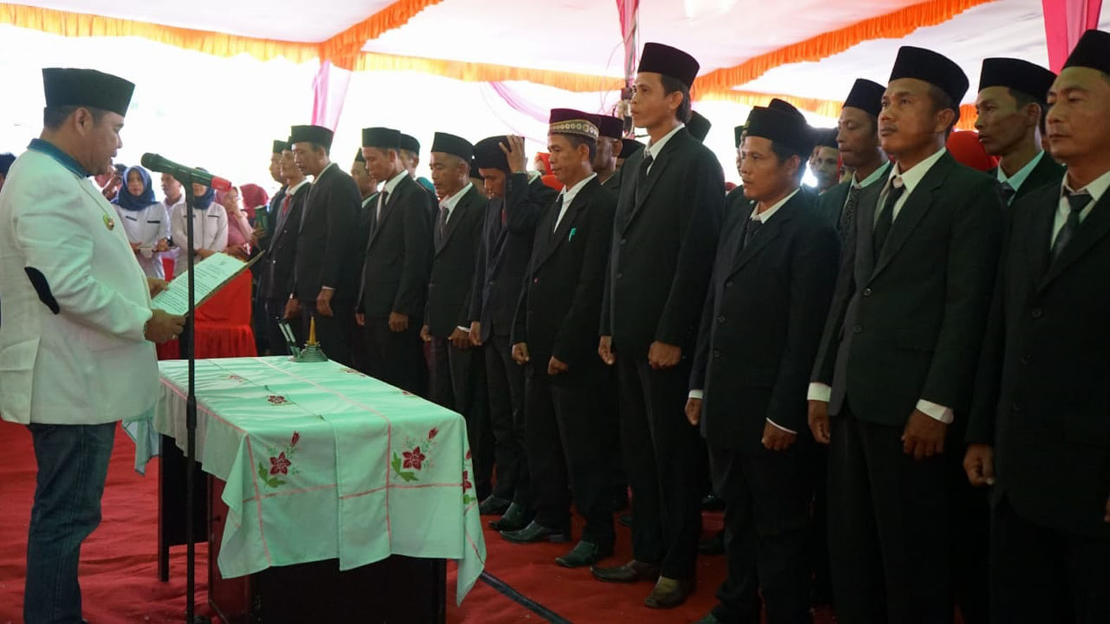 a1-29 Lantik 66 Anggota BPD, Bupati OI: BPD Lembaga Formal yang Memiliki Peran Strategis