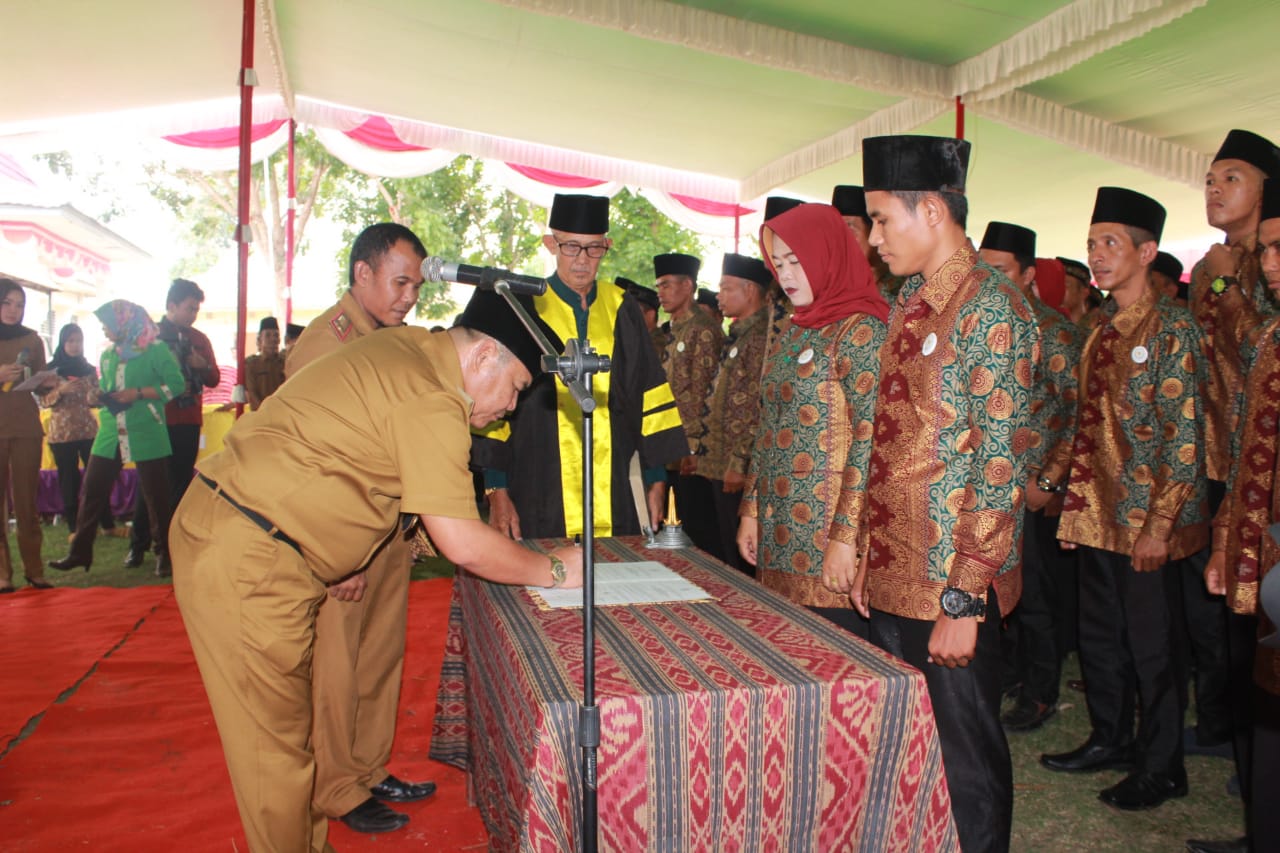 a1-9 Bupati OI, H.M. Ilyas Panji Alam Lantik 95 Anggota BPD se-Kecamatan Pemulutan Selatan