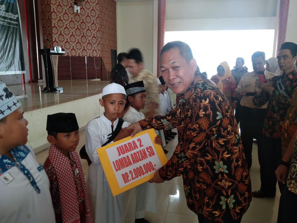 a2-15 Tutup FAS, Ajak Masyarakat Terus Gaungkan Satu Desa Satu Diniyah