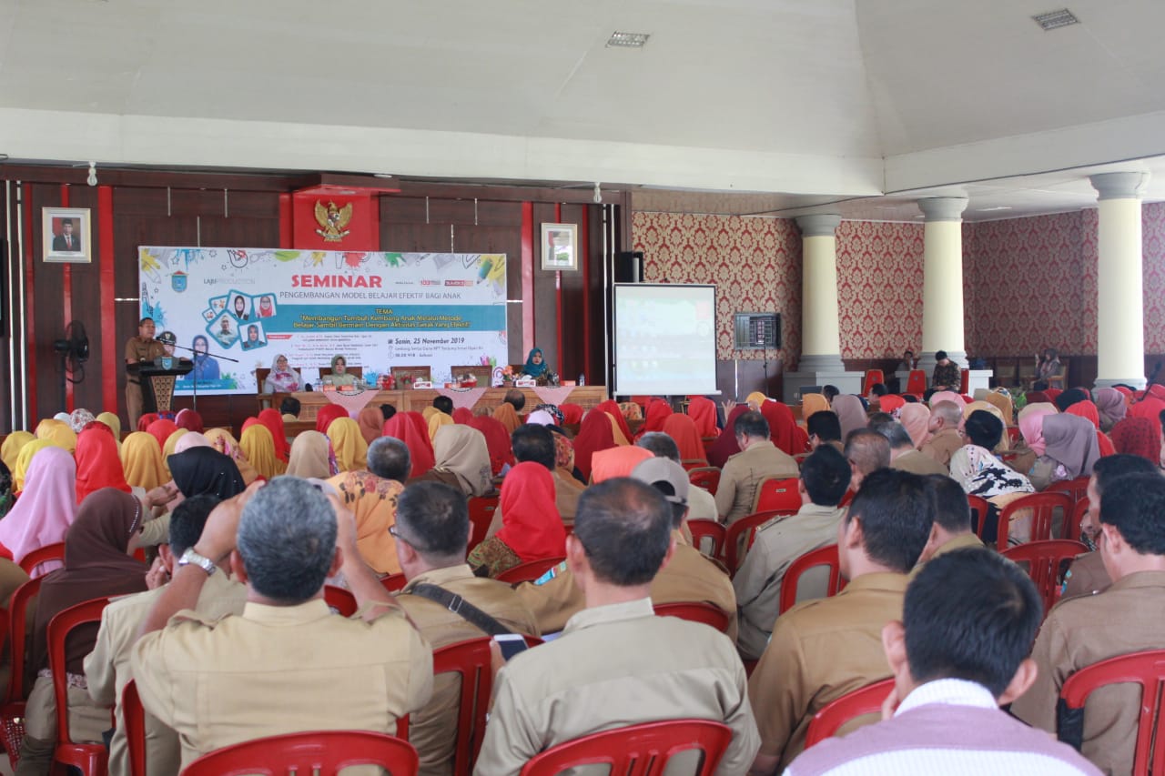 a2-17 Bupati OI Buka Seminar Pengembangan Belajar Efektif bagi Anak