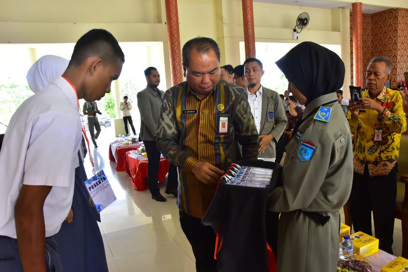 a2-21 Latihan Kepemimpinan Siswa Tingkatkan Kemampuan dan Wawasan