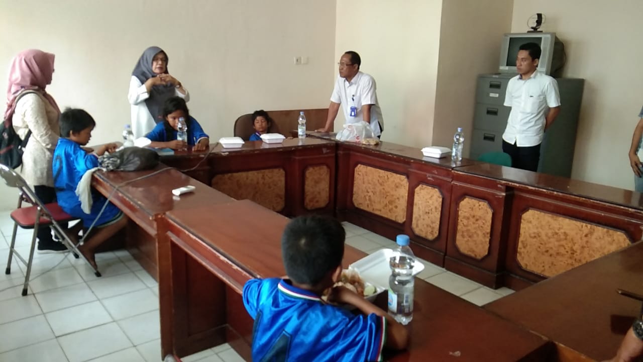 a4-2 Dinas Sosial Amankan Empat Anjal Nyasar di Ogan Ilir