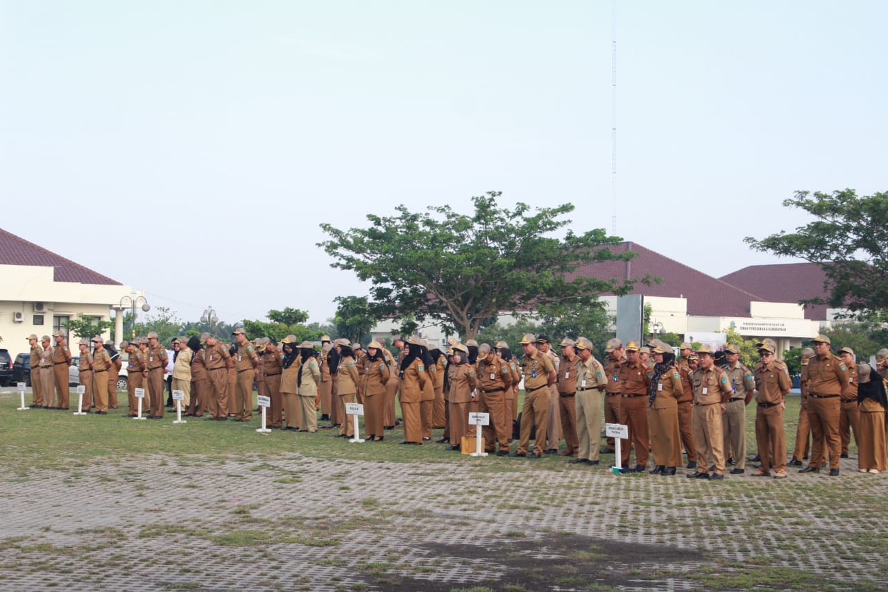 a5 Pimpin Apel, Sekda OI,  H Herman SH MM: ASN Harus Disiplin dan Berikan Pelayanan Terbaik