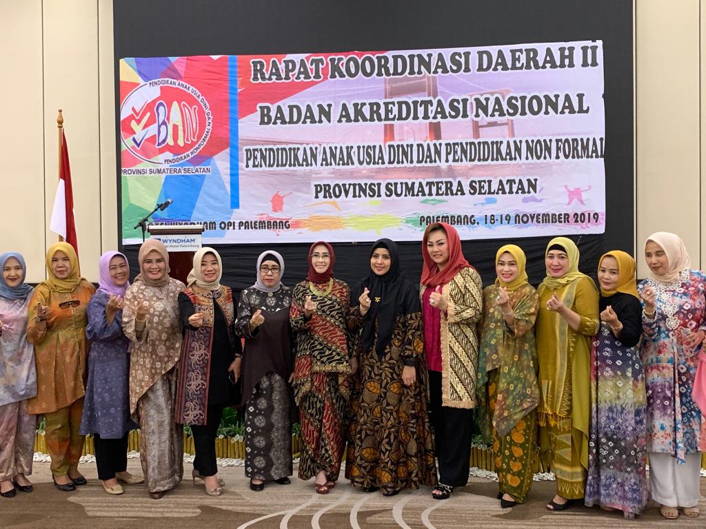 b1-1 Mendapatkan Penghargaan BAN PAUD, Hj Meli Mustika Ilyas: Ini Amanah untuk Bekerja  Lebih Keras