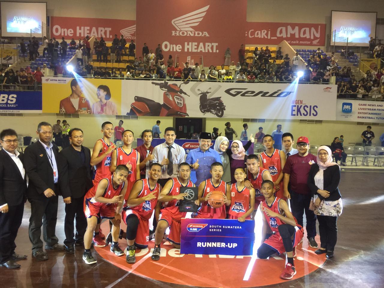 b1-9 Juara 2 Turnamen Basket, Bupati OI Apresiasi SMAN 2 Tanjung Raja