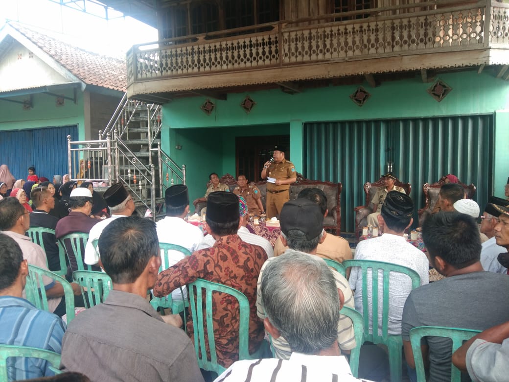 c2-1 ke Payaraman, Bupati OI: Saya tidak Mau Mendengar Ada Warga Kesulitan Dapat KTP