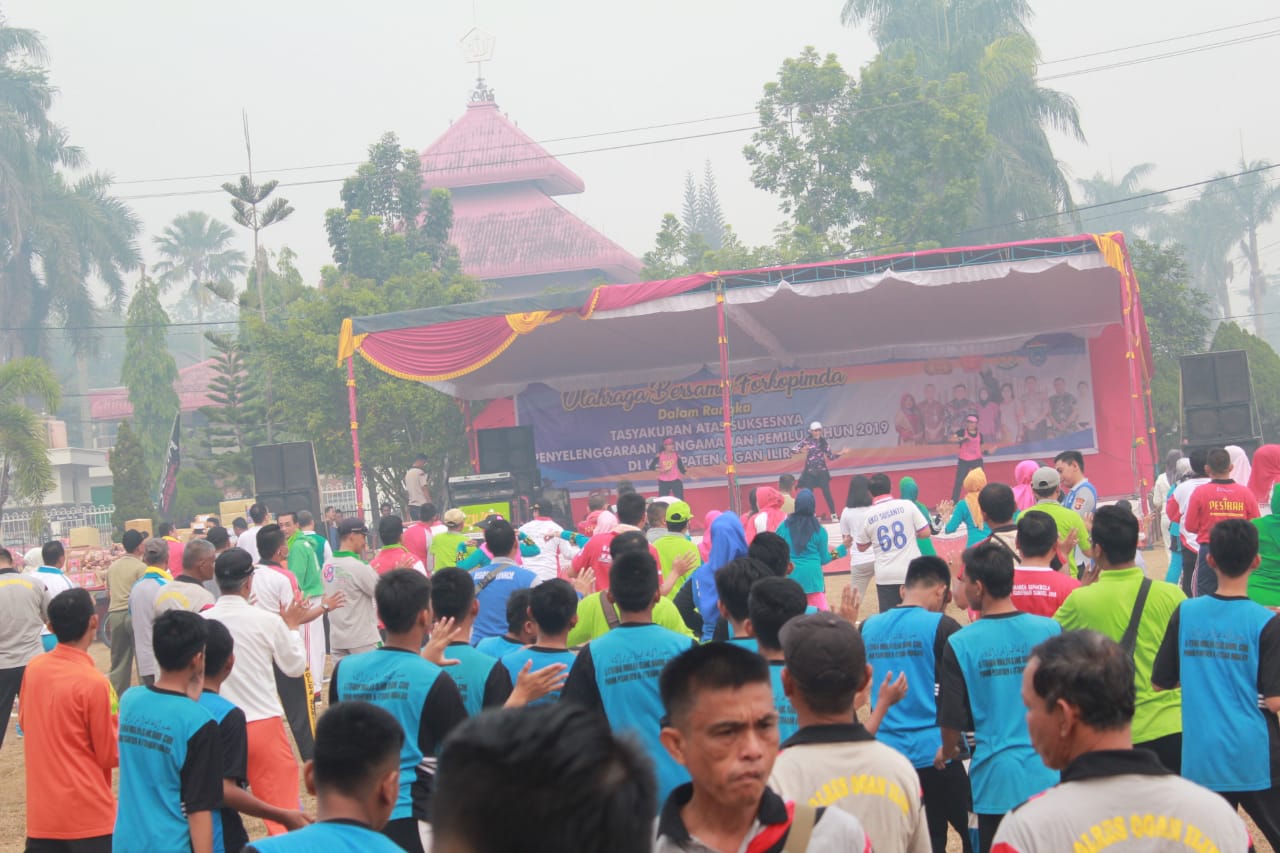 c2-3 Tasyakuran Pemilu 2019 Sukses, Pemkab - Polres OI Gelar Jalan Santai