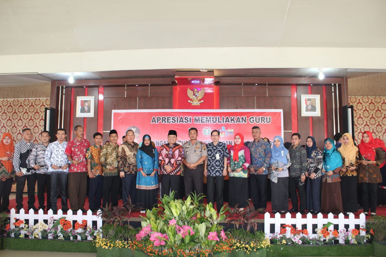 c3-1 3000 Hadiri Acara Peringatan HUT PGRI ke 74 dan Hari Guru Nasioal Tahun 2019.