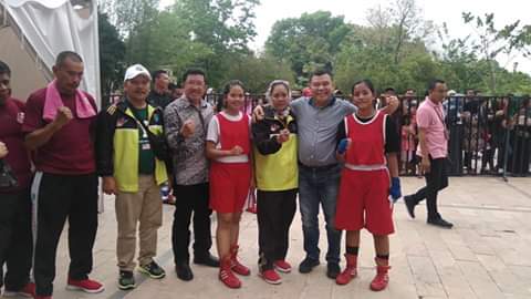 e1 Berikan Semangat Atlet Porprov, Bupati OI Nonton Langsung Pertandingan Tinju