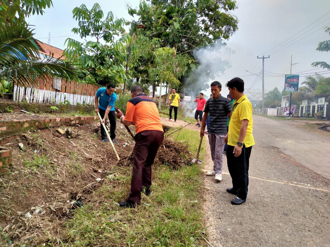 IMG-20200201-WA0016 Cegah Aedes Aegypti, Kecamatan Plakat Tinggi Bersih-bersih Lingkungan
