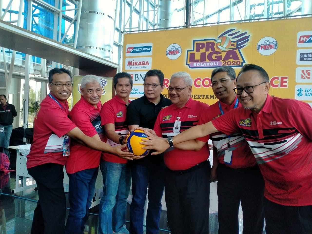 e1 Memasuki Pekan Ketiga Kompetisi Kasta Tertinggi Bola Voli Tanah Air