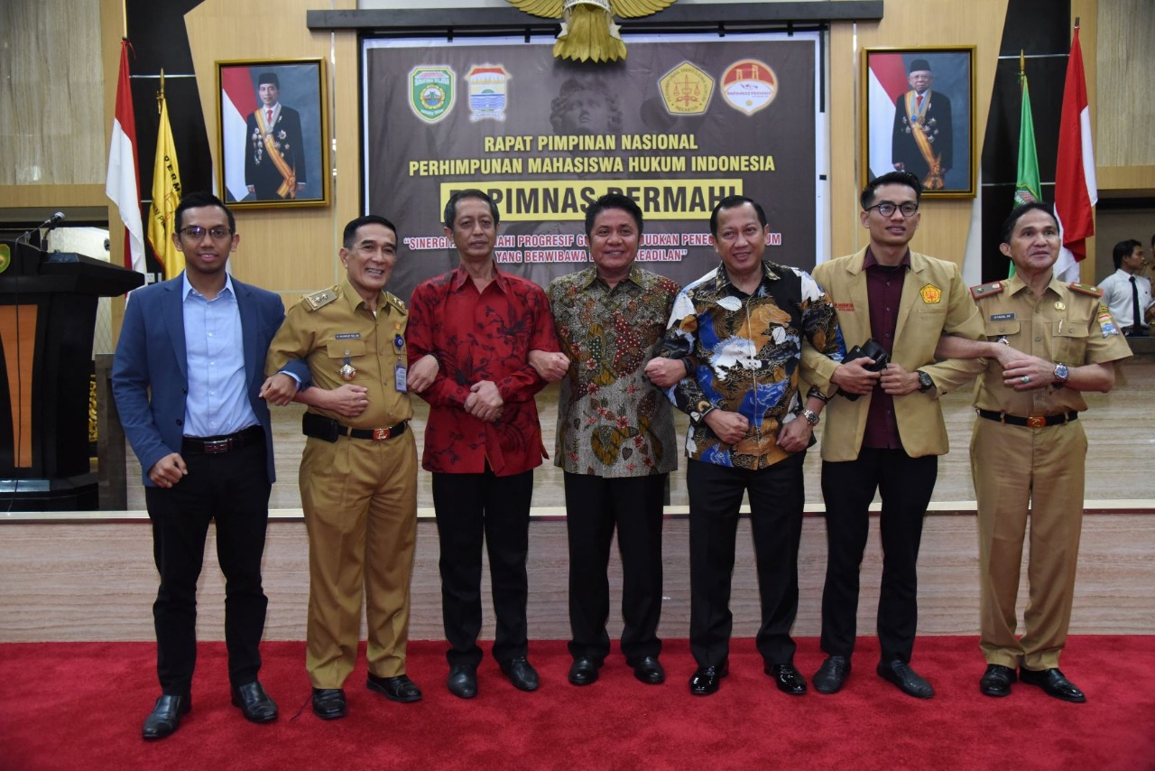 e2-1 Herman Deru Minta Permahi Tidak Apatis dengan Isu-Isu Terkini