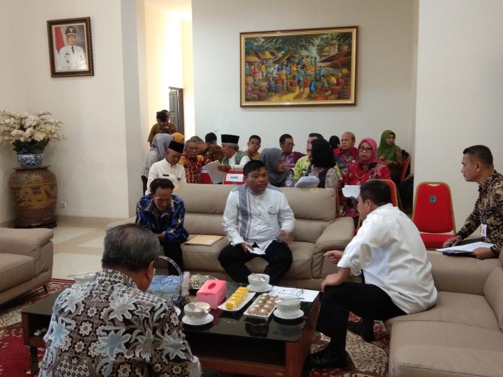 a1-13-1024x768 300 Ha Belum Dimanfaatkan, Ketua BPD Desa Sudi Mampir "Ngadu' ke Ngopi OI