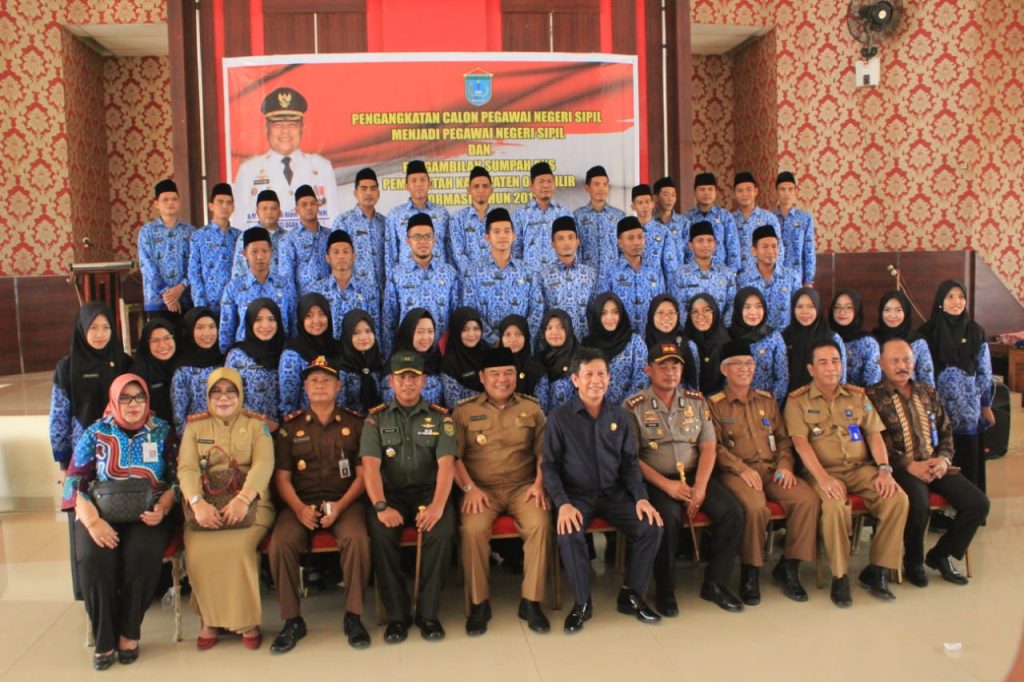 b1-2-1024x682 Bupati OI: Menjadi ASN Harus Disiplin dan Loyalitas Terhadap Pimpinan