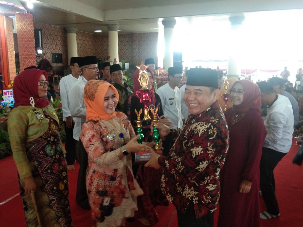 d2-2 Tutup MTQ ke- 28, Bupati H Ilyas Panji Alam: MTQ Momentum Memperkokoh Silaturahmi Ukhuwah Islamiyah