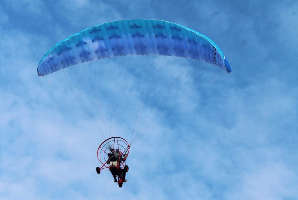 f2-1024x689 Tanjung Senai “Surganya” Penggemar Olahraga Paramotor di Sumsel