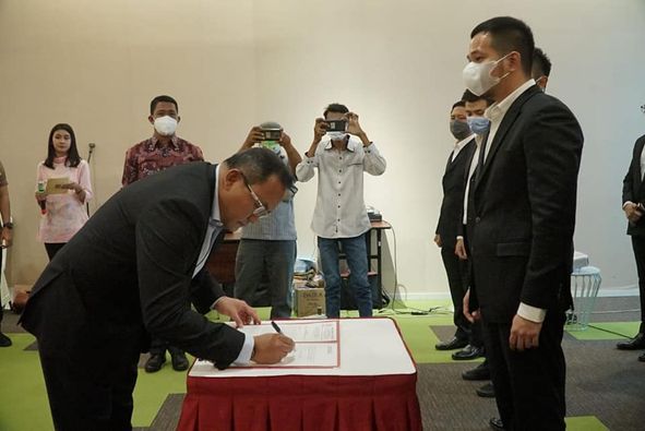 A2-3 KADIN Palembang Apresiasi Inovasi Aspal Karet Muba