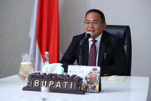B4-1 Bupati Muba Dodi Reza Raih Penghargaan Kepala Daerah Inovatif 2020