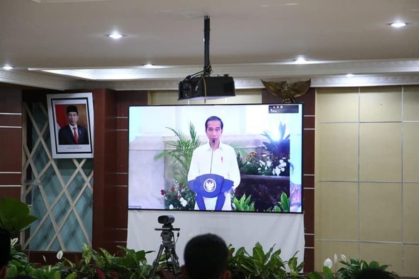 F2-1 Bupati Muba DRA Serahkan 1.600 Sertifikat Hak Milik ke Warga