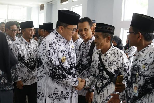 J2-1 Kesejahteraan Guru Honor Muba Sudah Terjamin