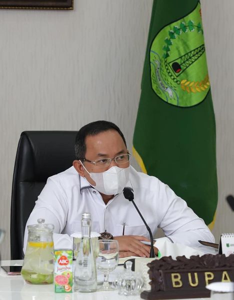 L1-1 Gambo Muba dan Aspal Karet Realita Pembangunan Lestari