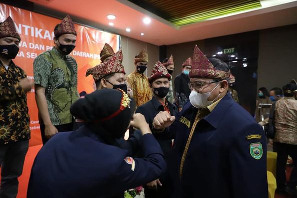 N1 Mahasiswa-Pemuda di Sumsel Beri Penghargaan Kepala Daerah Visioner ke Dodi Reza