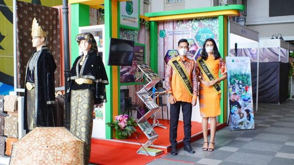 E1 Promosikan Gambo, Muba Sabet Stand Terbaik Pameran di Bandung