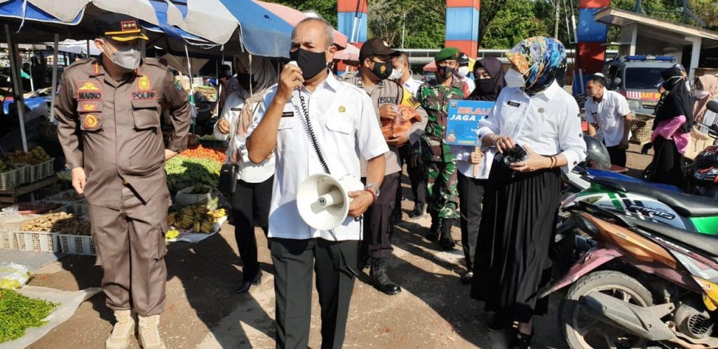 B3-16-1024x498 Pemkab Muba bersama TNI-POLRI Perkuat Prokes di Pasar Tradisional