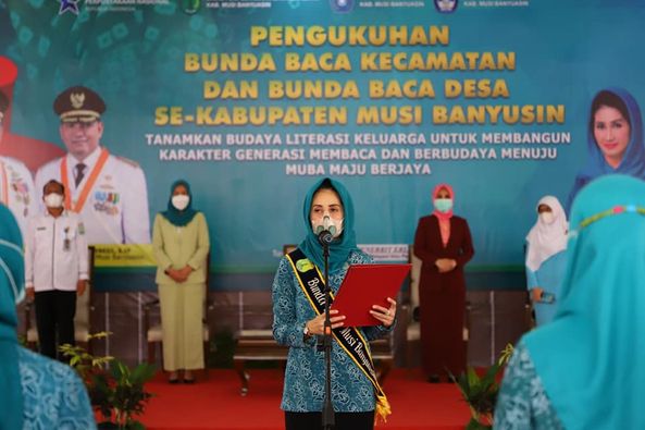 C1-17 Thia Yufada Dorong Minat Masyarakat  Gemar Membaca