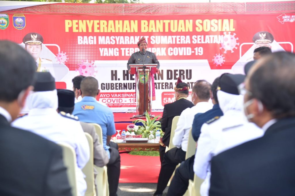 C1-22-1024x682 Herman Deru  Terus Salurkan  Bansos Untuk  Warga Terdampak Pandemi