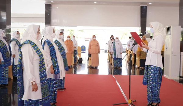 A8-1 Ketua TP PKK Thia Yufada Dodi Reza Dilantik Jadi Ketua Pengda BKMT Muba