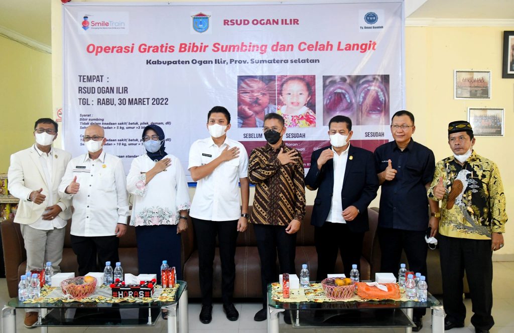 D2-1-1024x663 Bakti Sosial, Bupati Ogan Ilir, Panca Wijaya Akbar, SH: Semoga Menjadi Agenda Tahunan