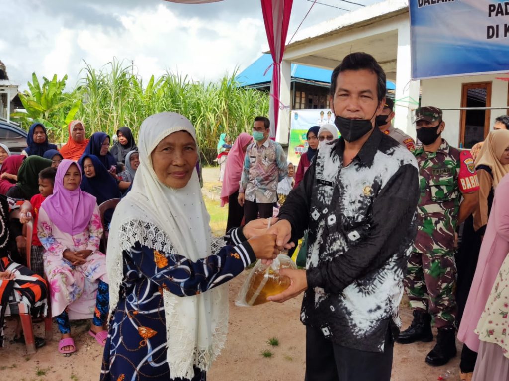 B8-1024x768 Disperindagkop Ogan Ilir Gelar Operasi Pasar Minyak Goreng