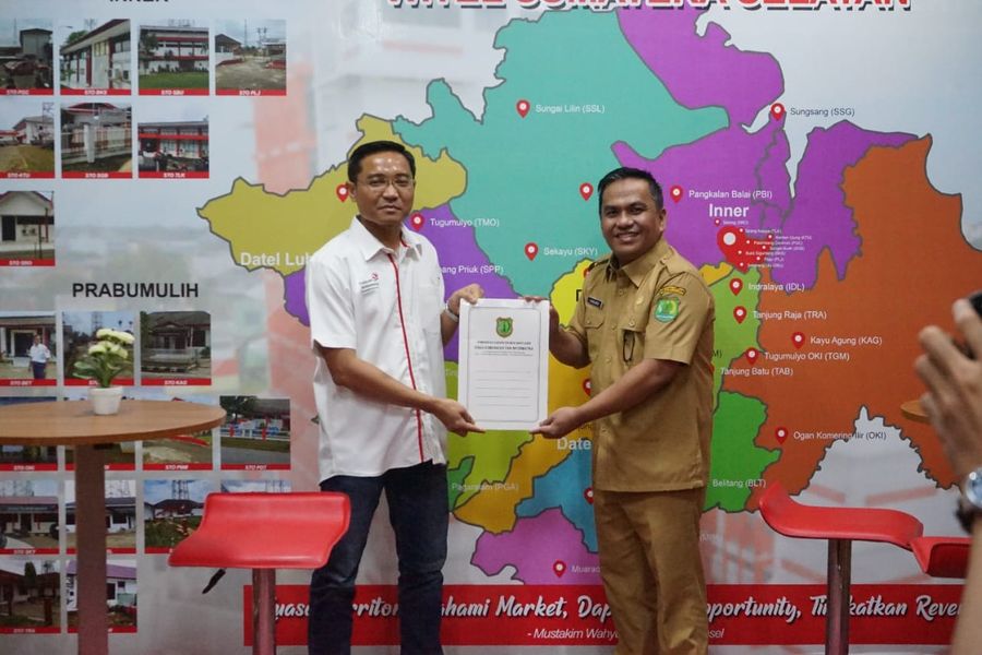 B1-2 Kadis Kominfo Muba Herryandi Sinulingga Audensi Dengan GM Telekomunikasi.Tbk  Wilayah Sumsel