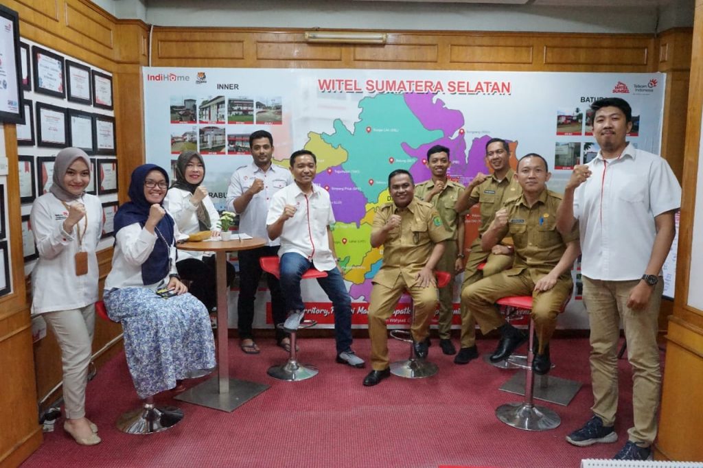 B2-4-1024x682 Kadis Kominfo Muba Herryandi Sinulingga Audensi Dengan GM Telekomunikasi.Tbk  Wilayah Sumsel