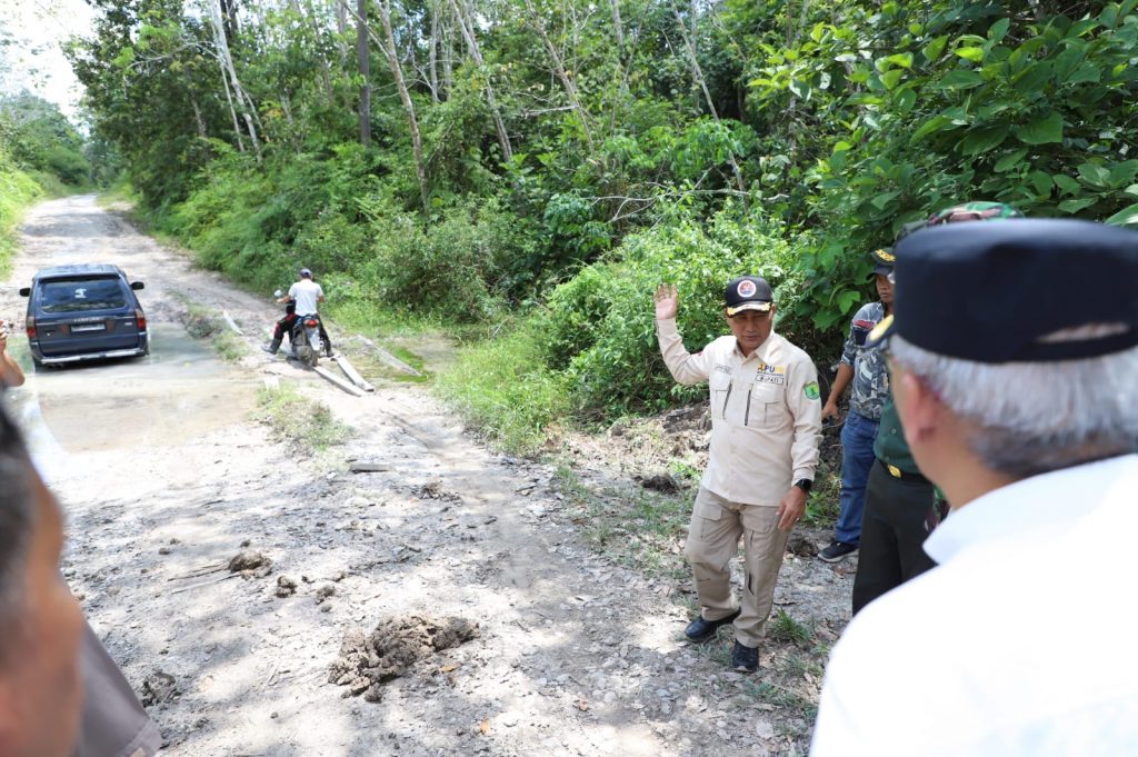 A4-1024x681 Dulu Hanya Bisa Dilewati Motor, Sekarang Bisa Dilalui oleh Mobil dan Penjual Pentol