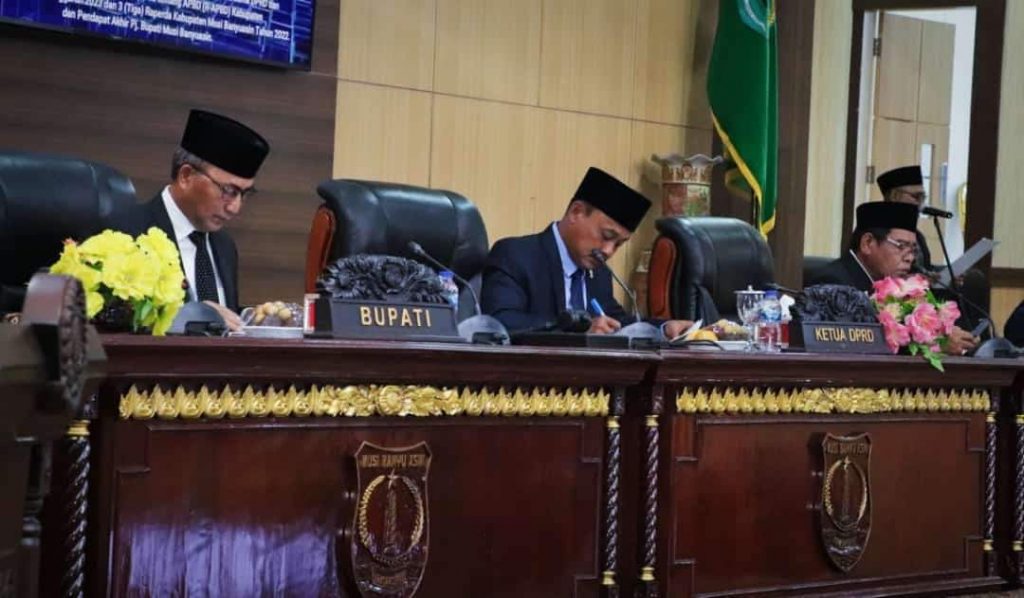 FB_IMG_1669693531481-1024x598 Pemkab dan DPRD Muba Setujui Rancangan APBD TA 2023 dan Tiga Raperda