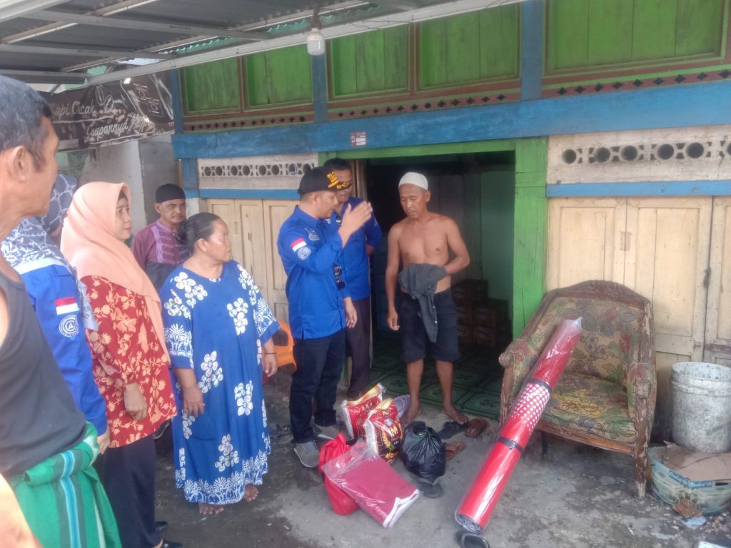A3-8-1024x768 Pemkab Muba Beri Bantuan Korban Kebakaran di Ngulak I Kecamatan Sanga Desa