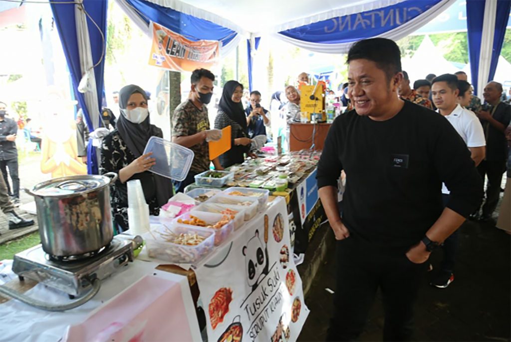 A7-4-1024x685 Buka Pasar Bedug Seguntang, Herman Deru Apresiasi Kolaborasi Admin Medsos Palembang, IKAPPI dan ICSB Sumsel