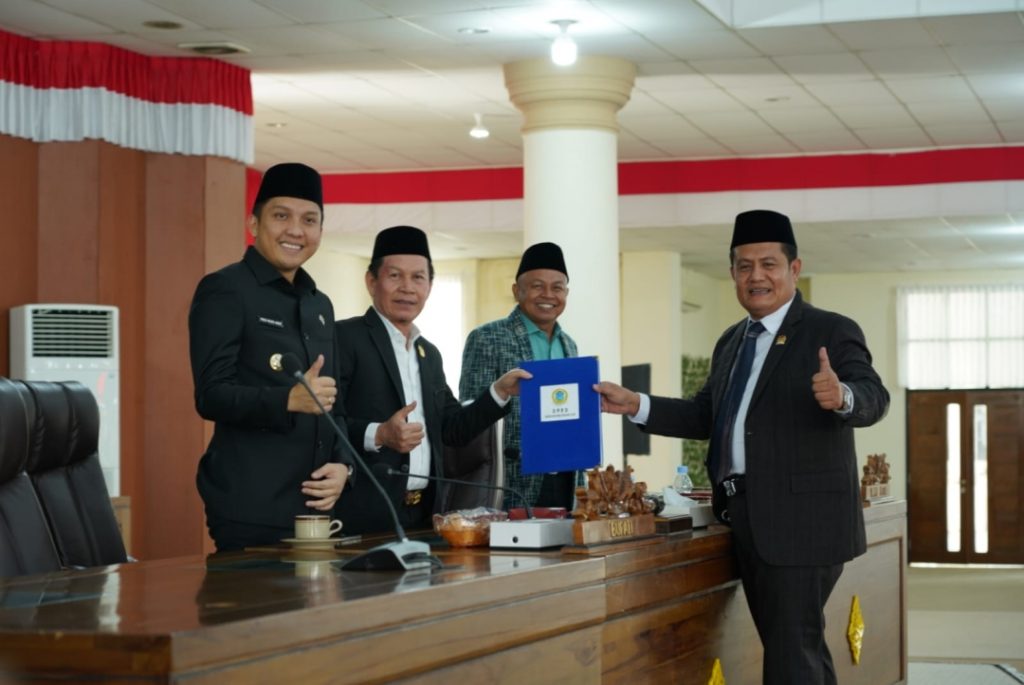E1-1024x685 DPRD Ogan Ilir Menggelar Rapat Paripurna III Tahun Sidang 2023