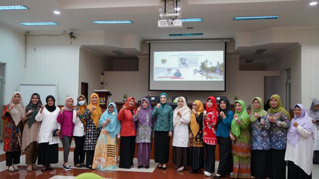 A6-1024x576 <strong>Ketua TP PKK Kabupaten Muara Enim Pimpin Rapat Persiapan Hari Kartini Tahun 2023</strong>