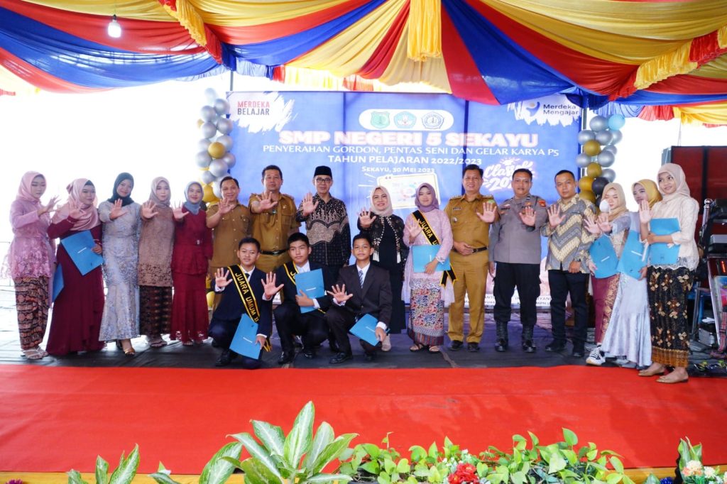 A1-19-1024x682 Pemkab Muba Hadiri Pelepasan Siswa-siswi Kelas IX SMP Negeri 5 Sekayu