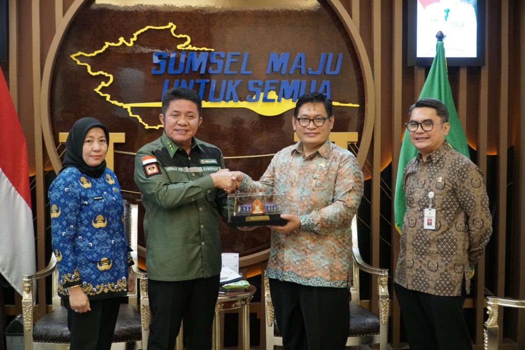 IMG_20230523_085650_546-1024x683 Herman Deru  Harapkan Komnas Ham  Pertajam Literasi   Kadarkum  Bagi Masyarakat Sumsel